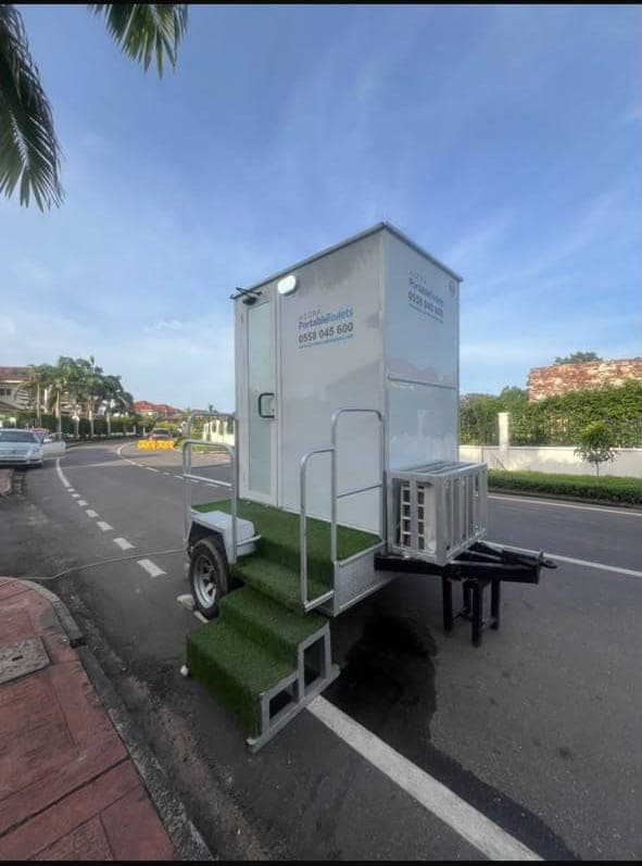 A 2-door restroom trailer delivered and levelled, ready to hand over